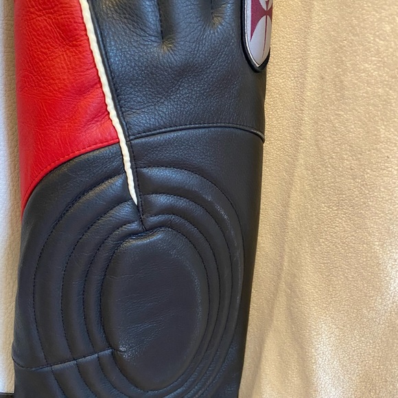 Motorcycle jacket - Picture 6 of 6